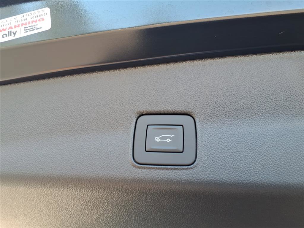 Used 2025 Chevrolet TrailBlazer ACTIV w/ Convenience Package image 6