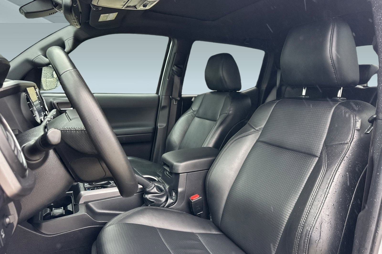 Used 2023 Toyota Tacoma TRD Sport image 5