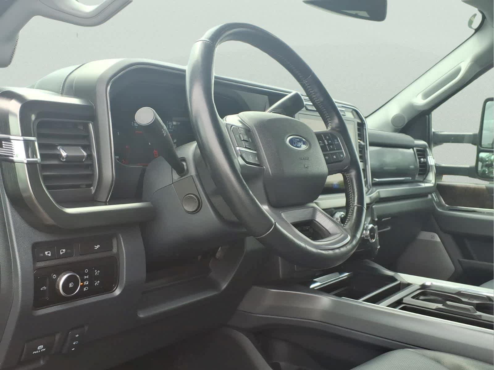Used 2024 Ford F250 Lariat AWD/4WD image 14