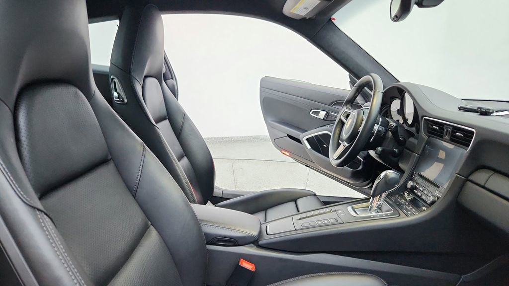 Used 2017 Porsche 911 Carrera S image 29