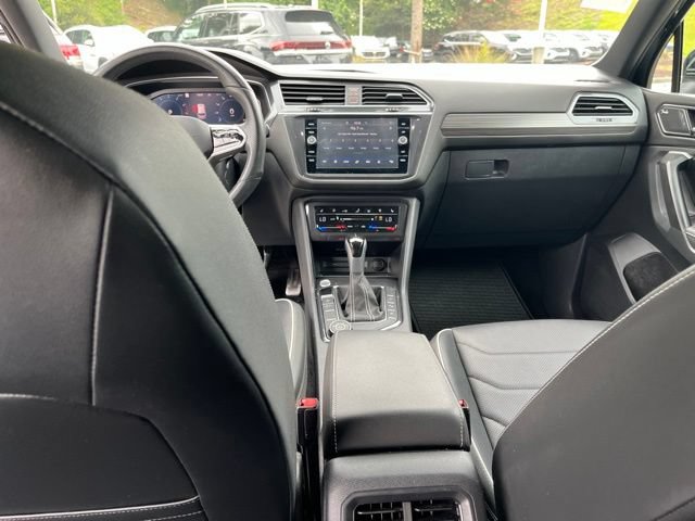 Used 2024 Volkswagen Tiguan SEL R-Line AWD/4WD image 16