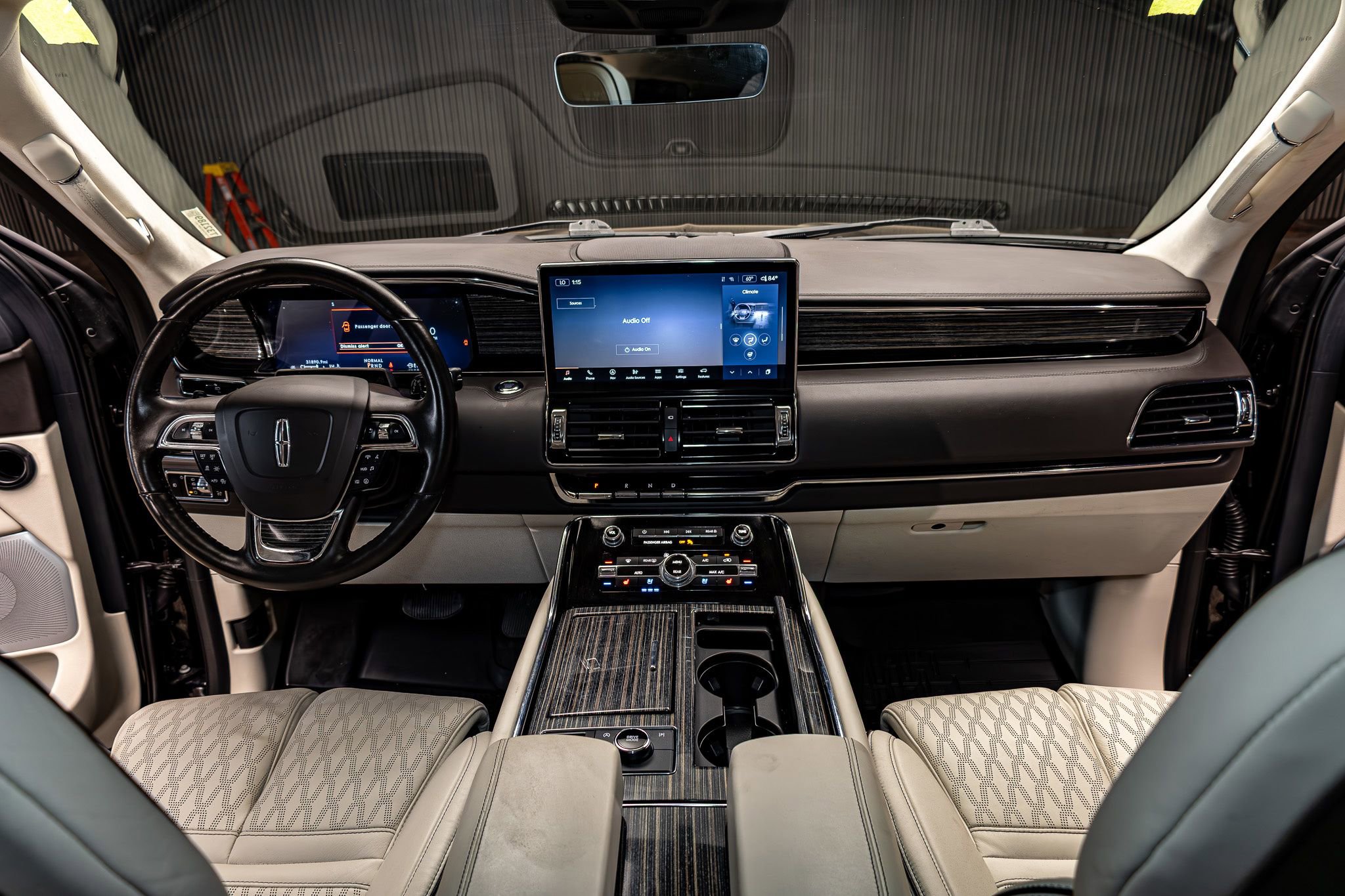 Used 2023 Lincoln Navigator L Black Label AWD/4WD image 15