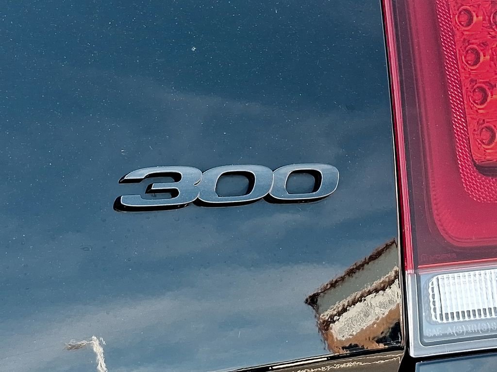 Used 2023 Chrysler 300 Touring L w/ Popular Equipment Group image 31