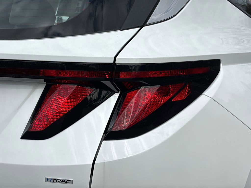 Certified 2025 Hyundai Tucson SE image 13