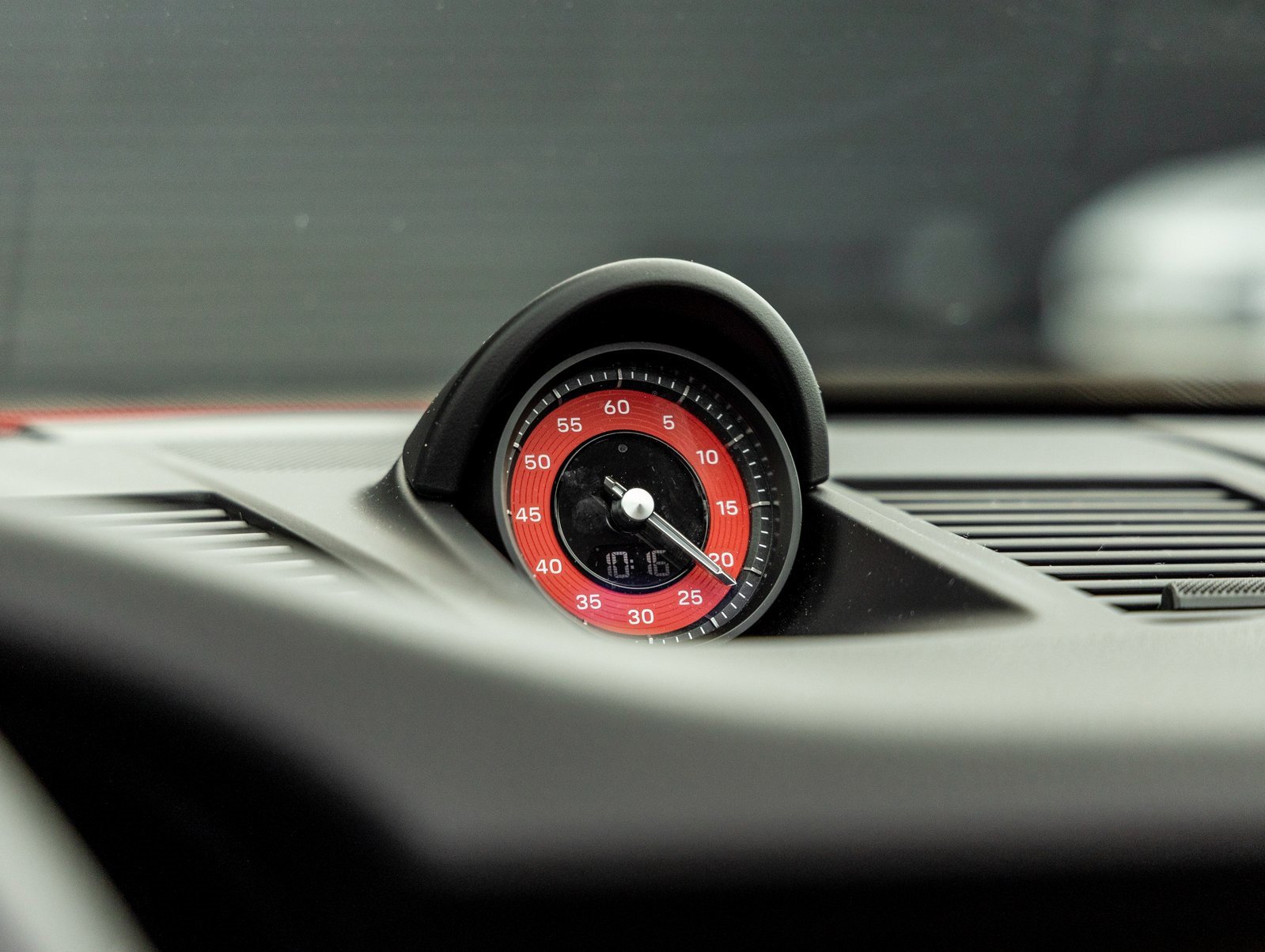 Used 2024 Porsche 911 Carrera S image 27