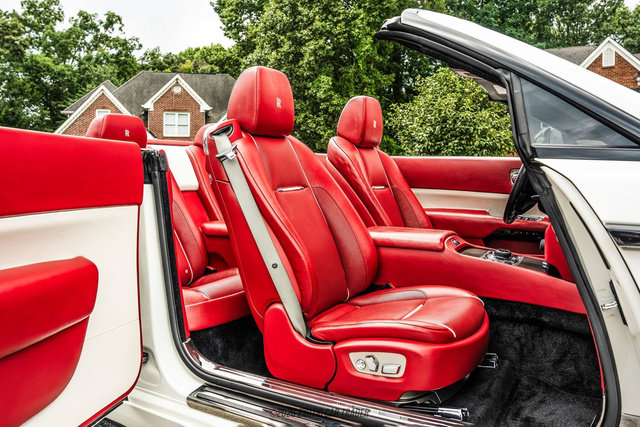 Used 2016 Rolls-Royce Dawn RWD image 85