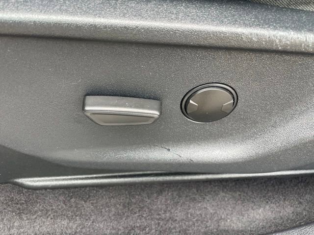 Used 2023 Ford F150 XLT image 14