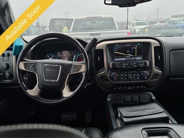 Used 2018 GMC Sierra 2500 Denali w/ Suspension Package, Off-Road AWD/4WD image 9
