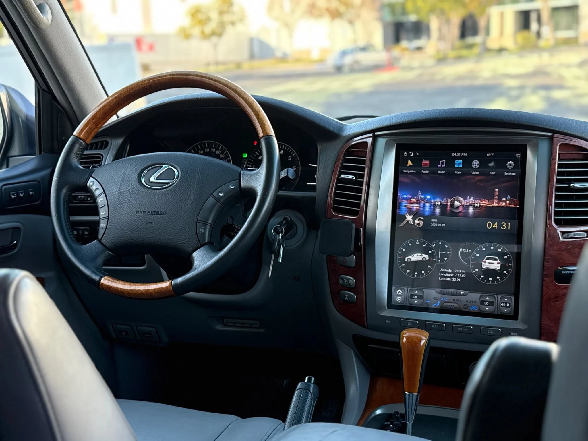 Used 2005 Lexus LX 470 4WD image 33