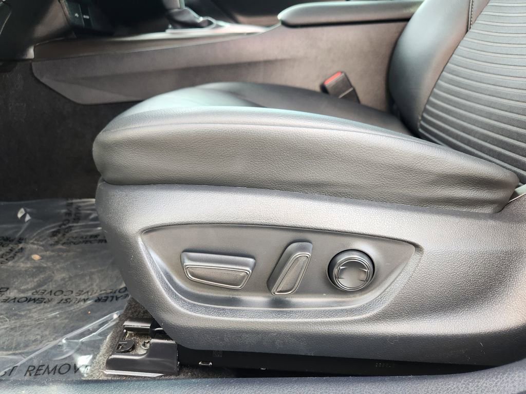 Used 2023 Toyota Camry SE w/ Convenience Package image 14