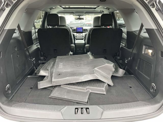 Used 2023 Ford Explorer XLT w/ Equipment Group 202A image 33