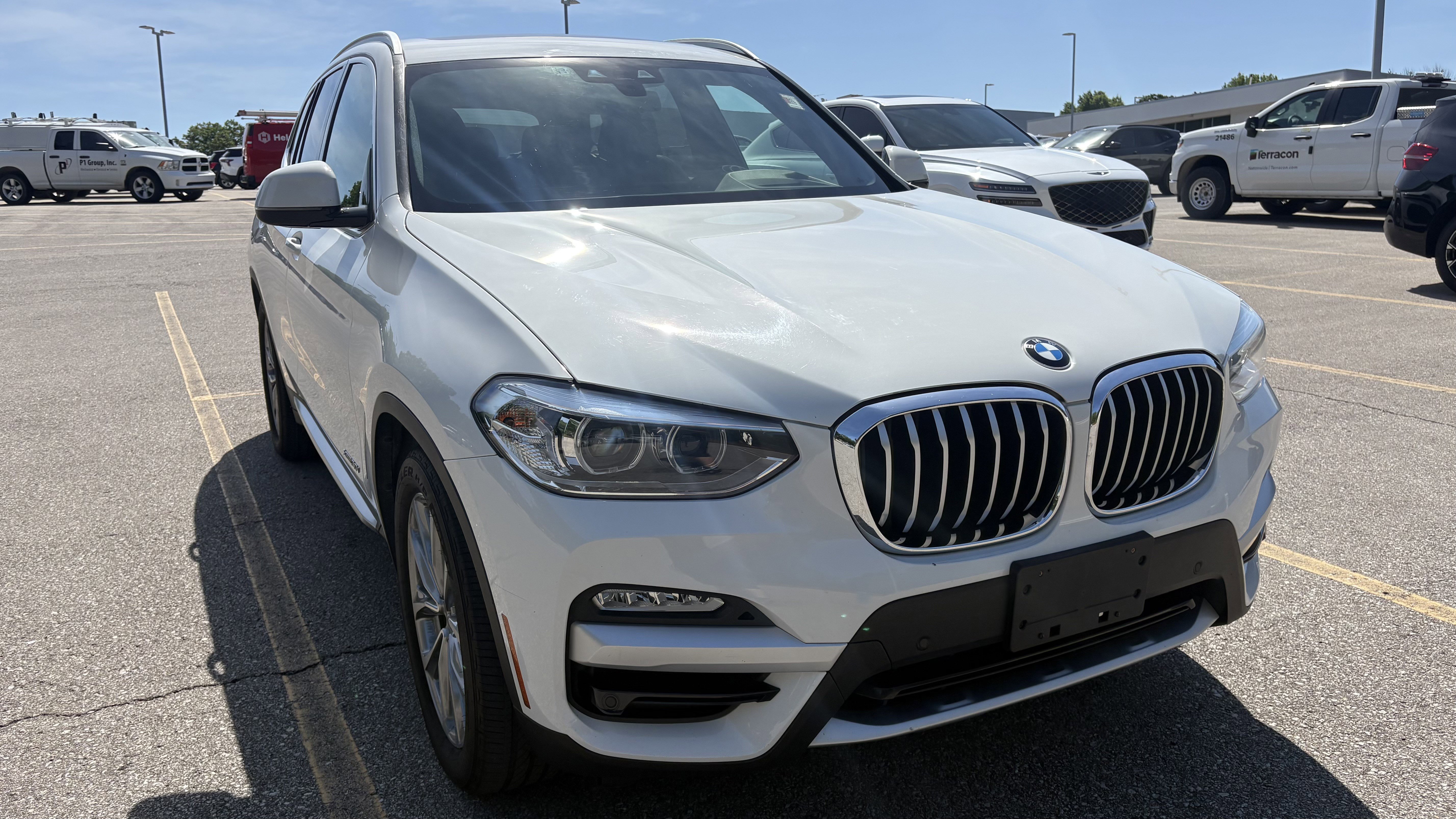 Used 2018 BMW X3 xDrive30i AWD/4WD image 2