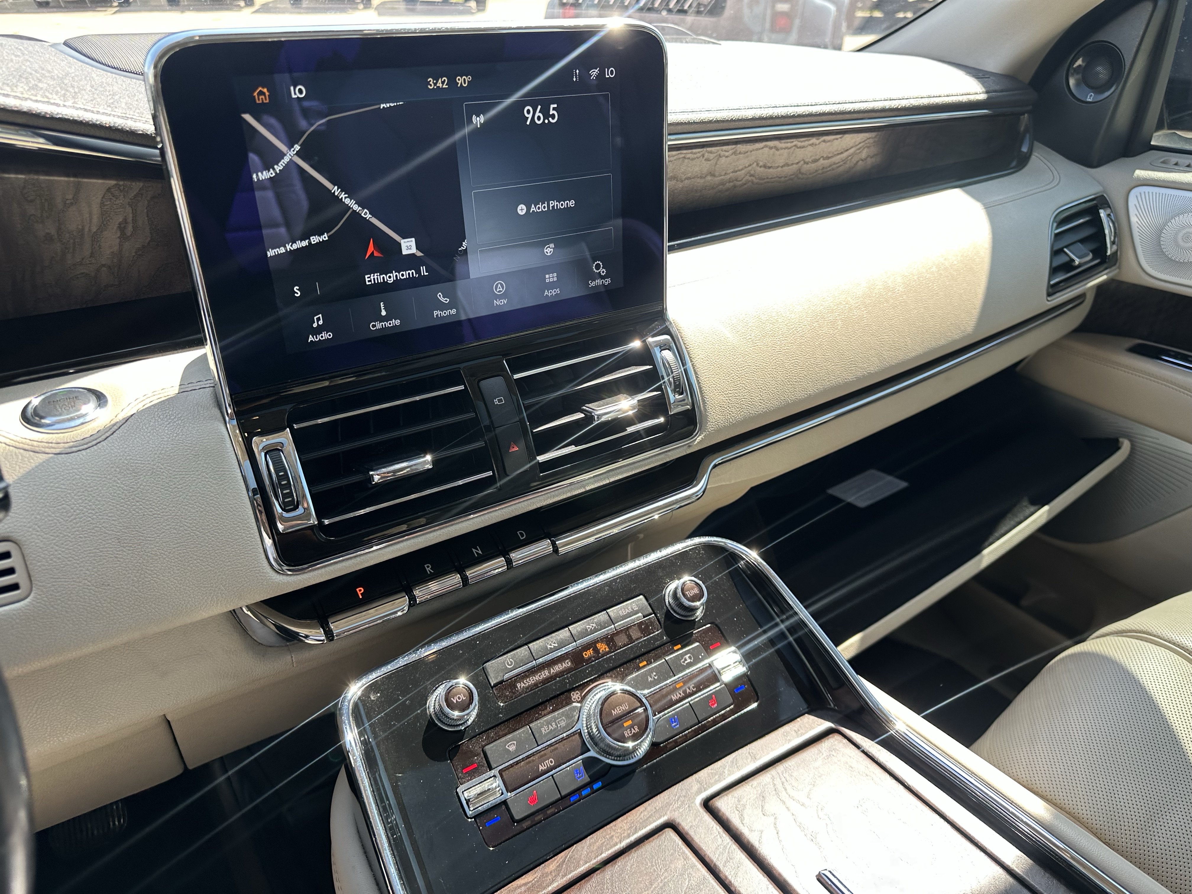 Used 2020 Lincoln Navigator L Reserve w/ Luxury Package AWD/4WD image 18