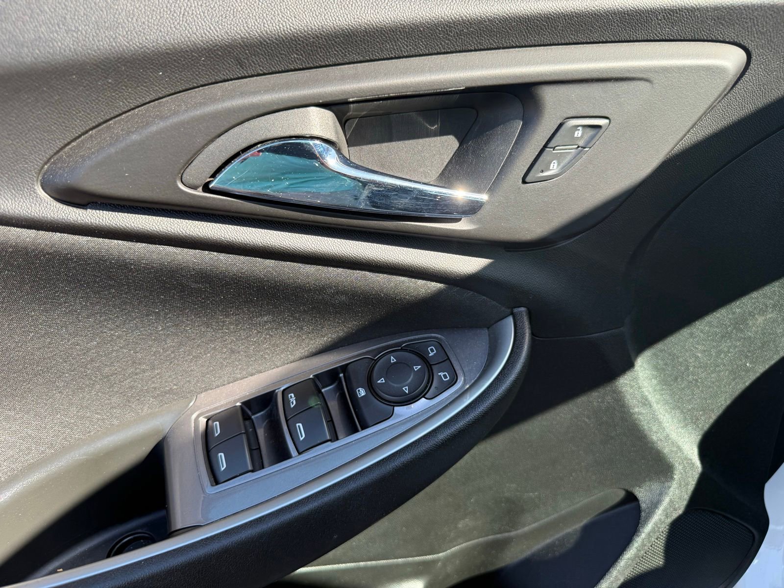 Used 2024 Chevrolet Malibu LT FWD image 12