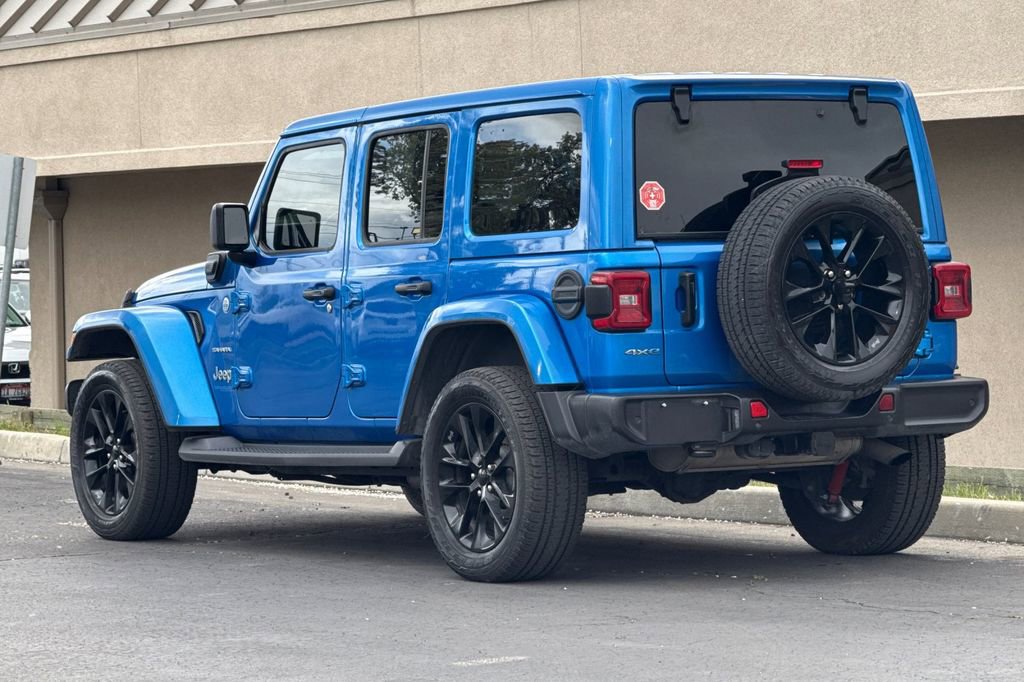 Used 2021 Jeep Wrangler Unlimited Sahara w/ Cold Weather Group AWD/4WD image 6