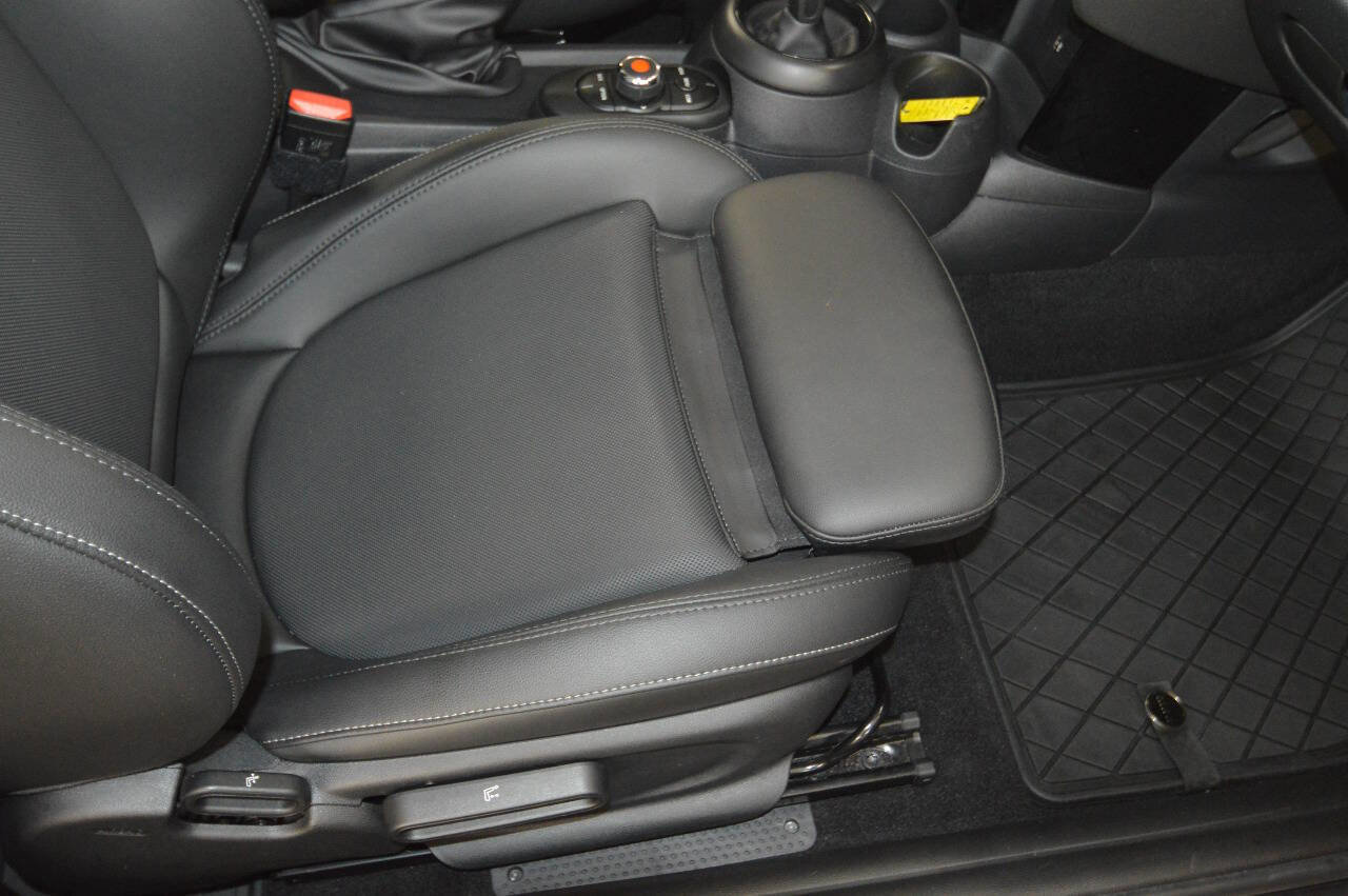 Used 2022 MINI Cooper S image 7