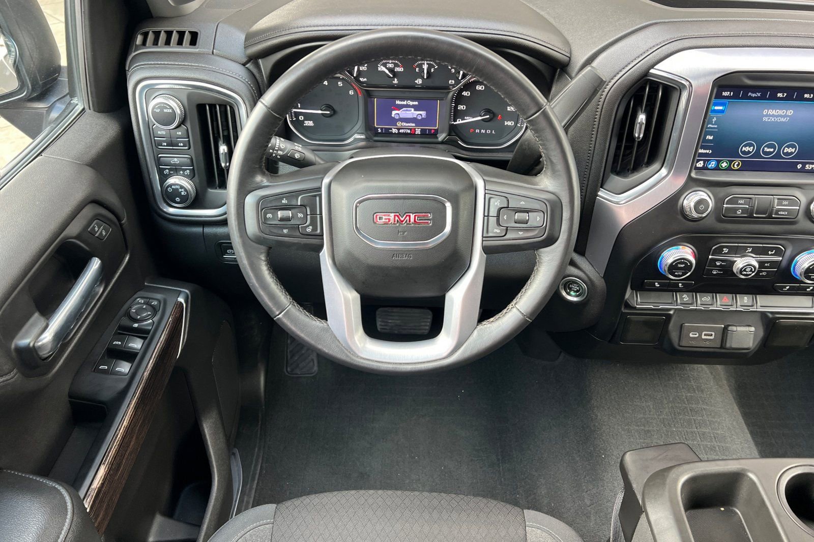 Used 2022 GMC Sierra 1500 SLE image 18