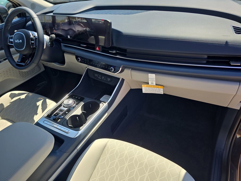 New 2026 Kia Carnival EX FWD image 12
