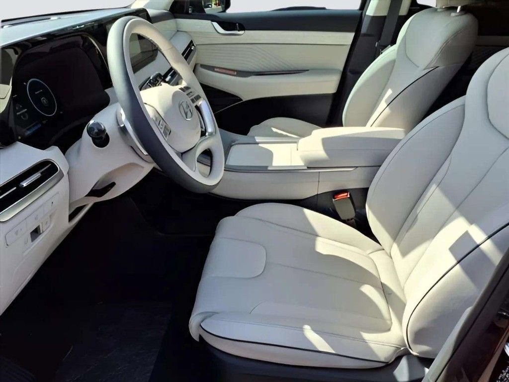 New 2025 Hyundai Palisade Calligraphy image 12