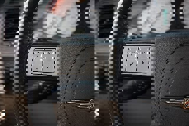 Used 2006 Chrysler 300 C w/ Protection Group II RWD image 29