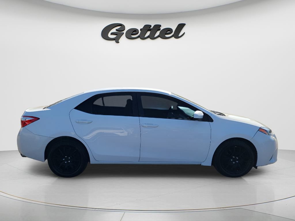 Used 2016 Toyota Corolla LE image 11