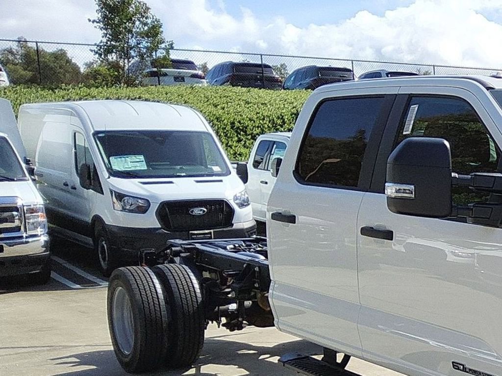 New 2026 Ford F450 XL w/ XL Chrome Package image 19