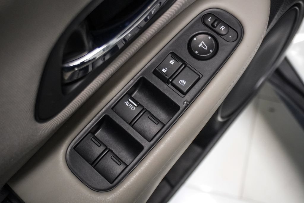 Used 2017 Honda HR-V LX image 17