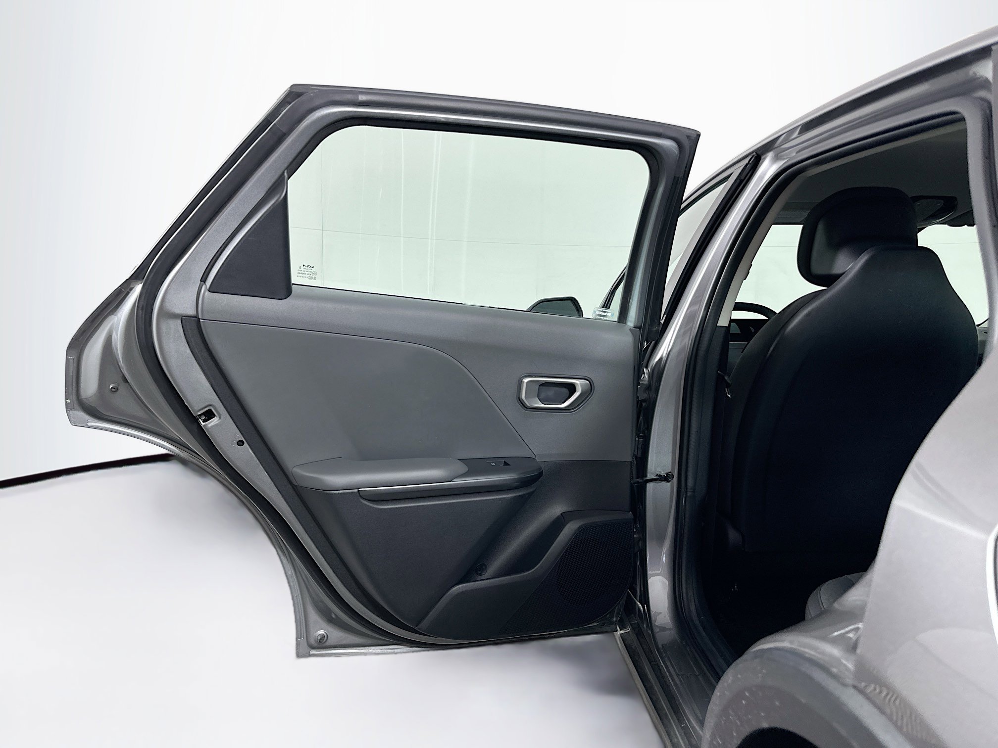 Used 2025 Kia K4 LXS image 25