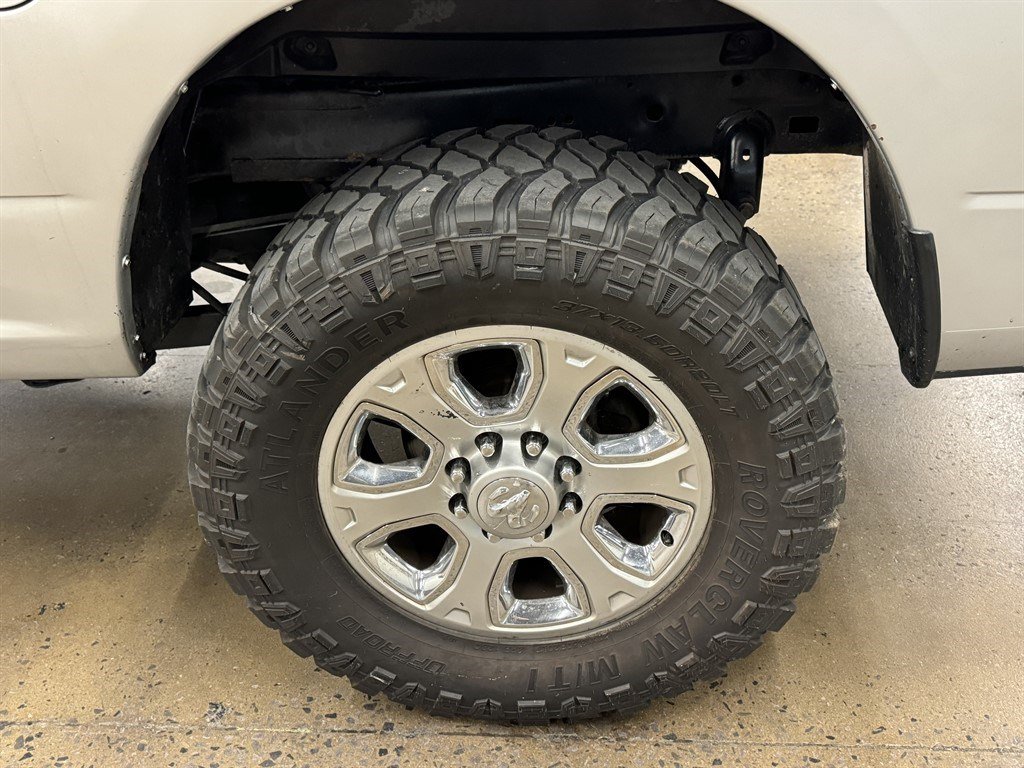 Used 2015 RAM 2500 Tradesman w/ Chrome Appearance Group AWD/4WD image 9