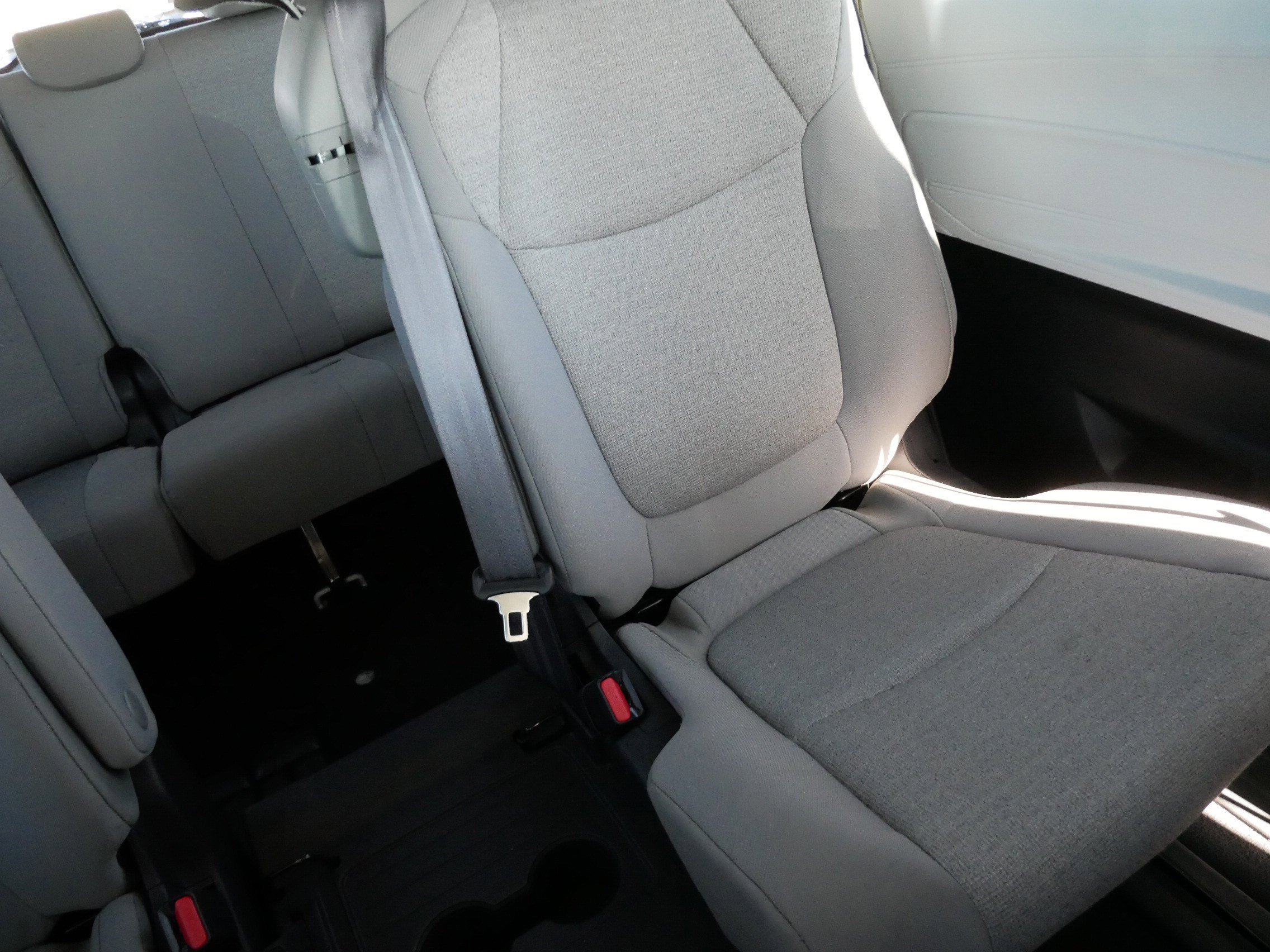 Certified 2025 Toyota Sienna LE image 14