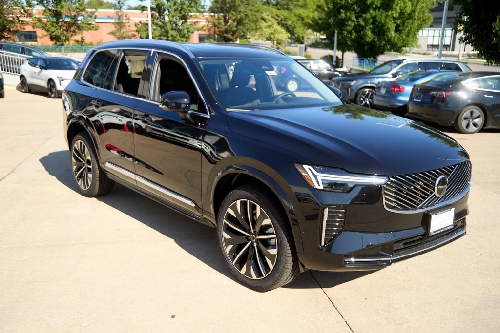 New 2026 Volvo XC90 B6 Plus w/ Protection Package Premier image 4