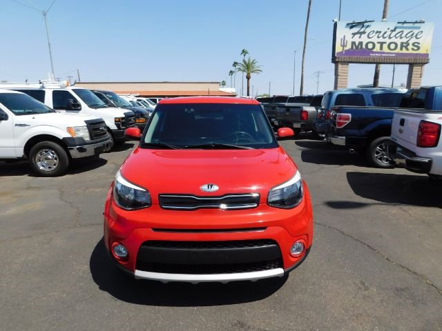 Used 2019 Kia Soul + image 2