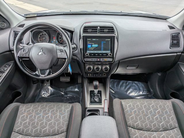 Used 2025 Mitsubishi Outlander Sport LE AWD/4WD image 15