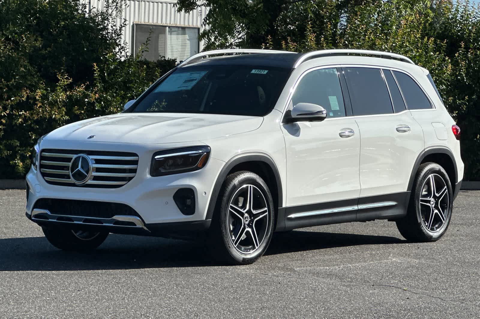 New 2026 Mercedes-Benz GLB 250 image 7