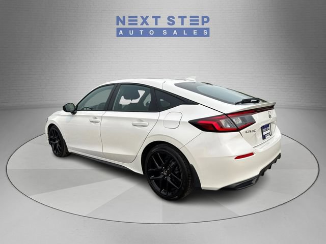 Used 2025 Honda Civic Sport image 5