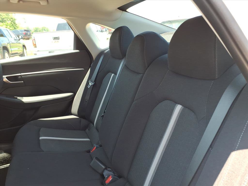 Certified 2025 Hyundai Sonata SE FWD image 12