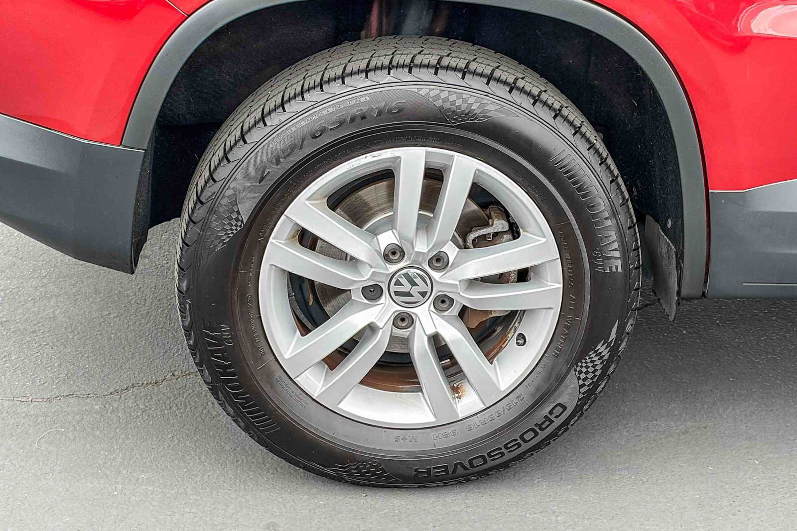 Used 2015 Volkswagen Tiguan S AWD/4WD image 10