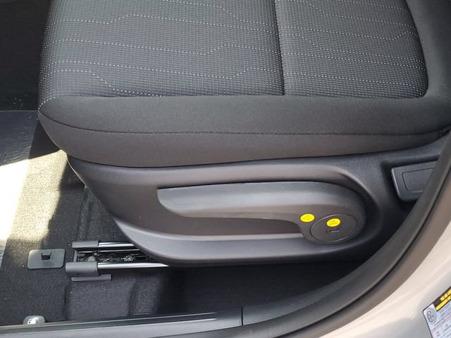 New 2026 Hyundai Venue SE FWD image 18
