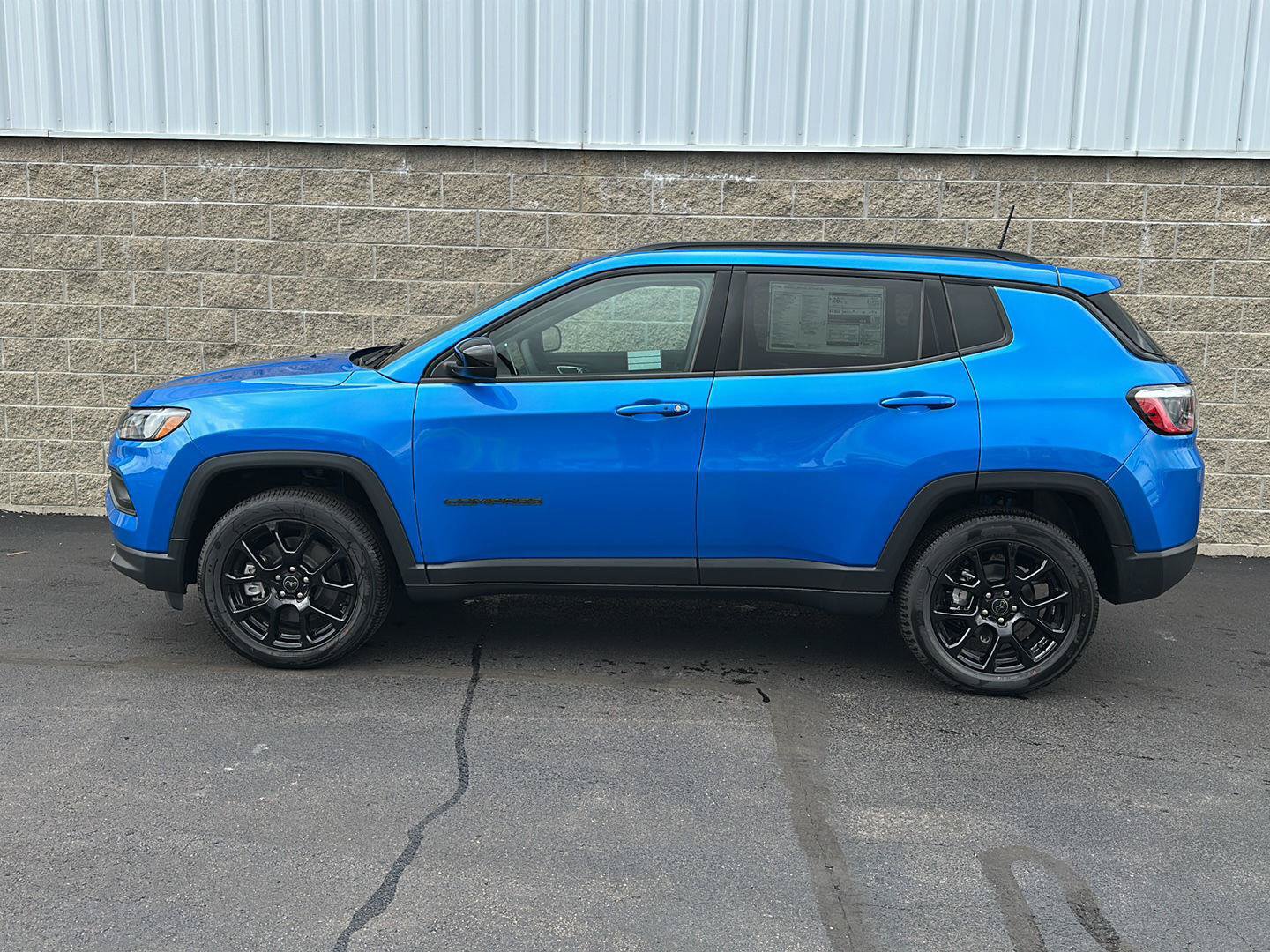 New 2026 Jeep Compass Latitude AWD/4WD image 35