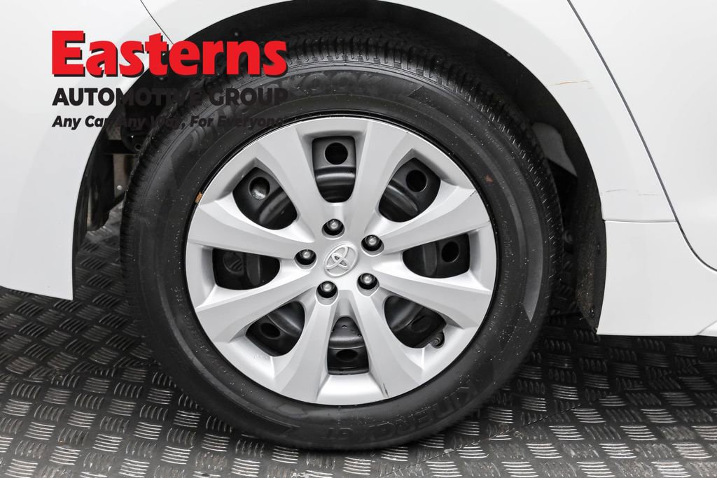 Used 2024 Toyota Corolla LE image 29