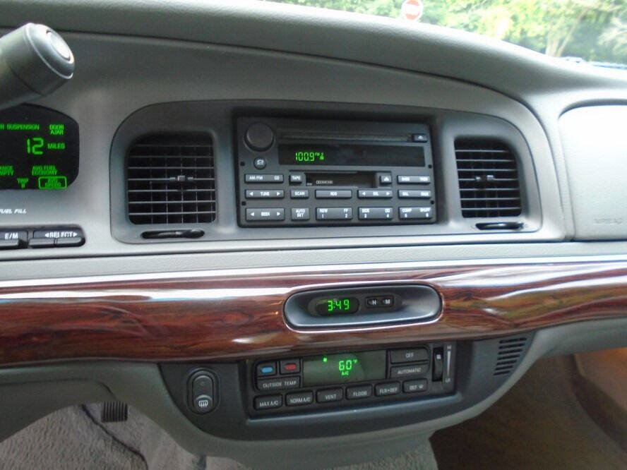 Used 2003 Mercury Grand Marquis LS RWD image 13