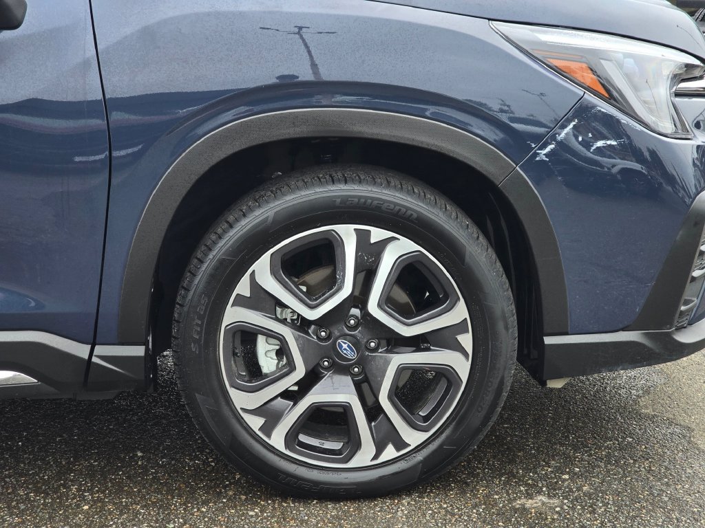 Used 2023 Subaru Ascent Limited w/ Technology Package AWD/4WD image 10
