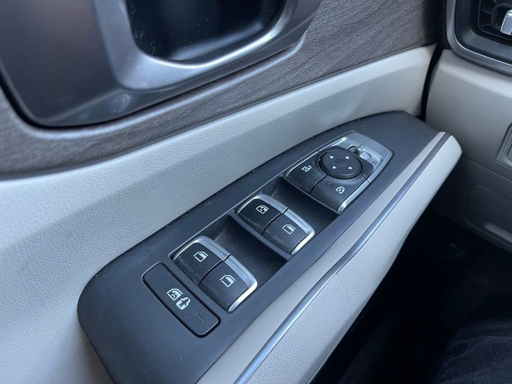 Used 2023 Kia Sorento EX w/ Panoramic Sunroof Package image 16