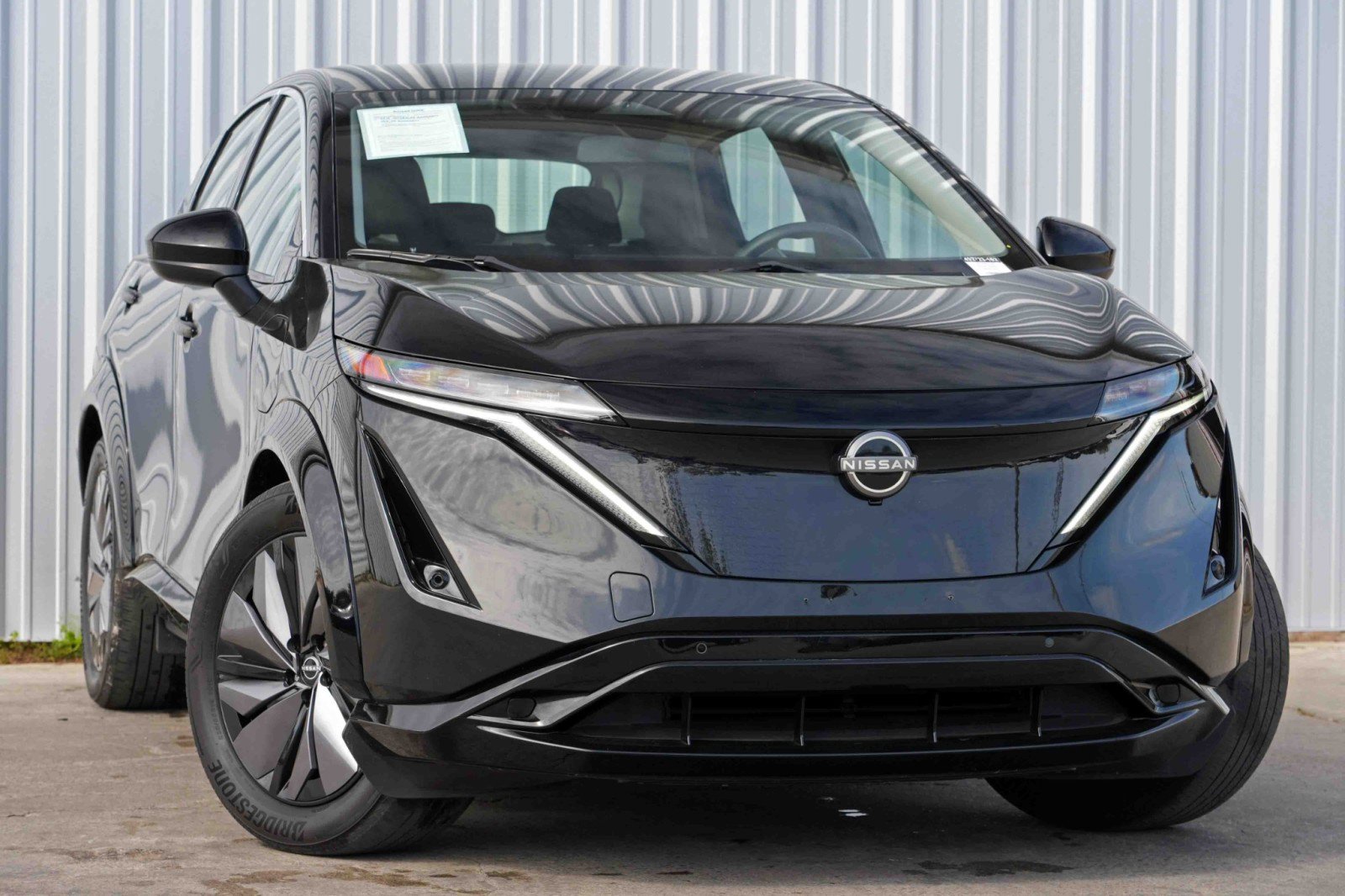 Used 2024 Nissan Ariya FWD image 2