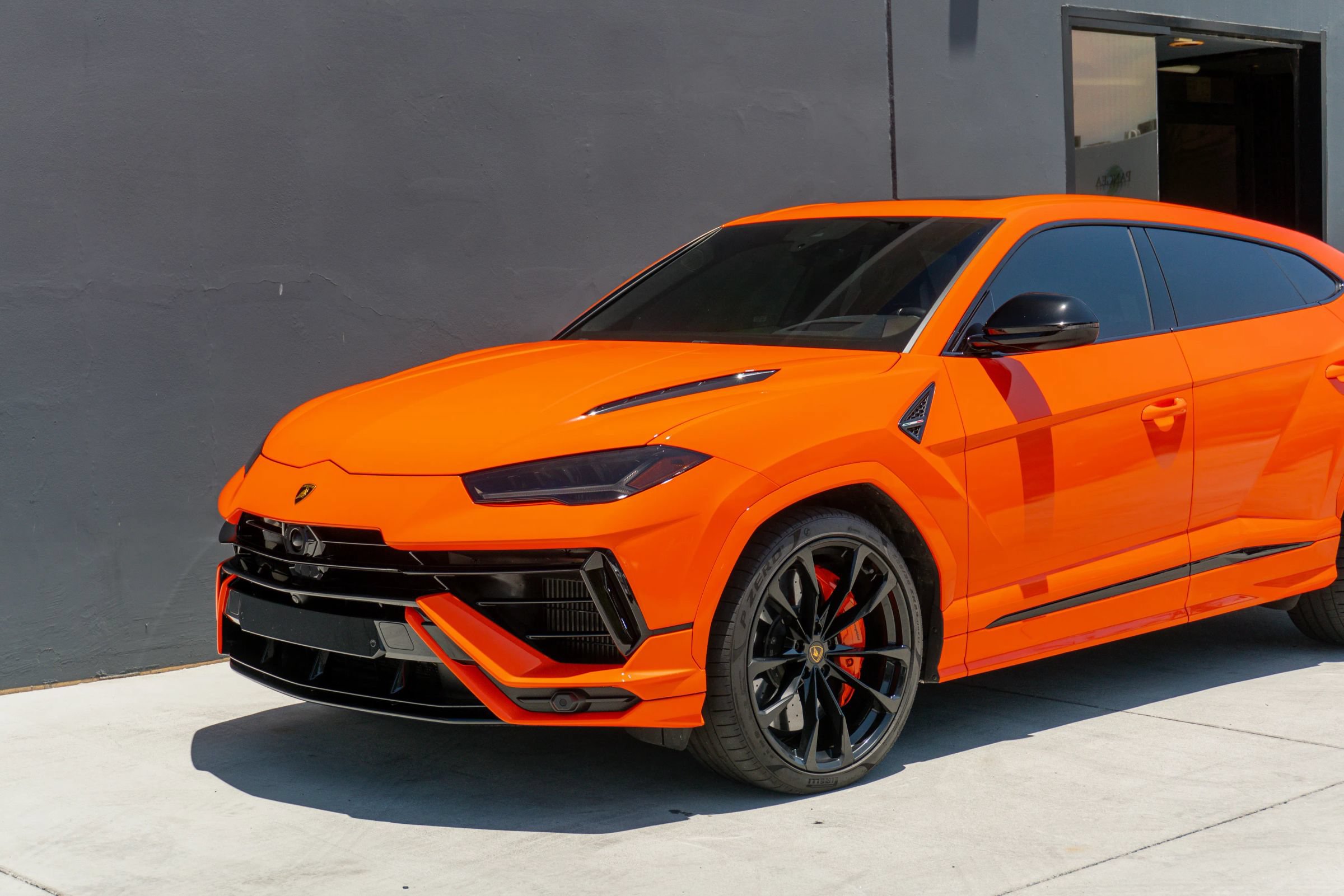 Used 2023 Lamborghini Urus S AWD/4WD image 19