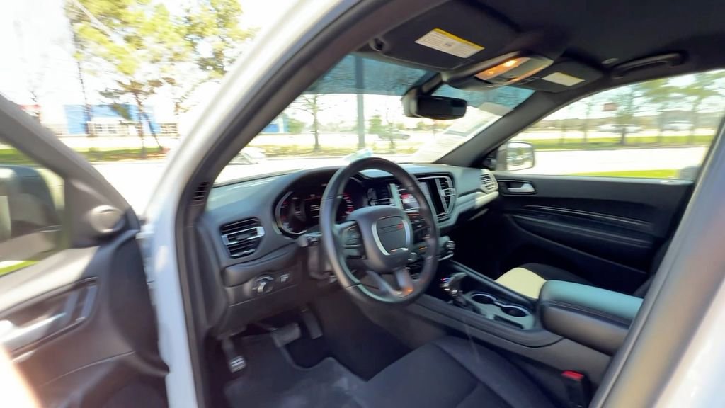 Used 2023 Dodge Durango SXT image 34