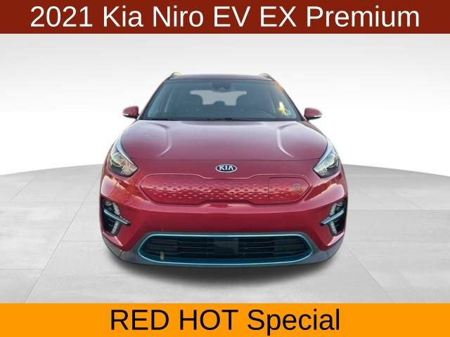 Used 2021 Kia Niro EX Premium w/ Cold Weather Package image 2