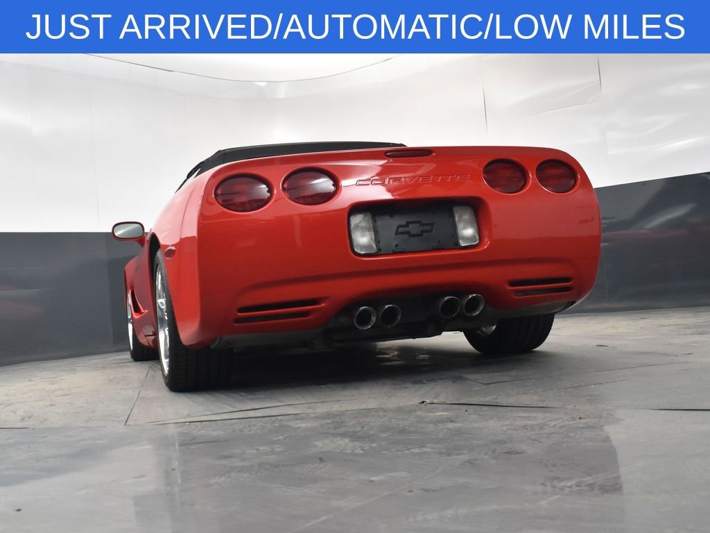 Used 2004 Chevrolet Corvette Convertible w/ Preferred Equipment Group RWD image 13