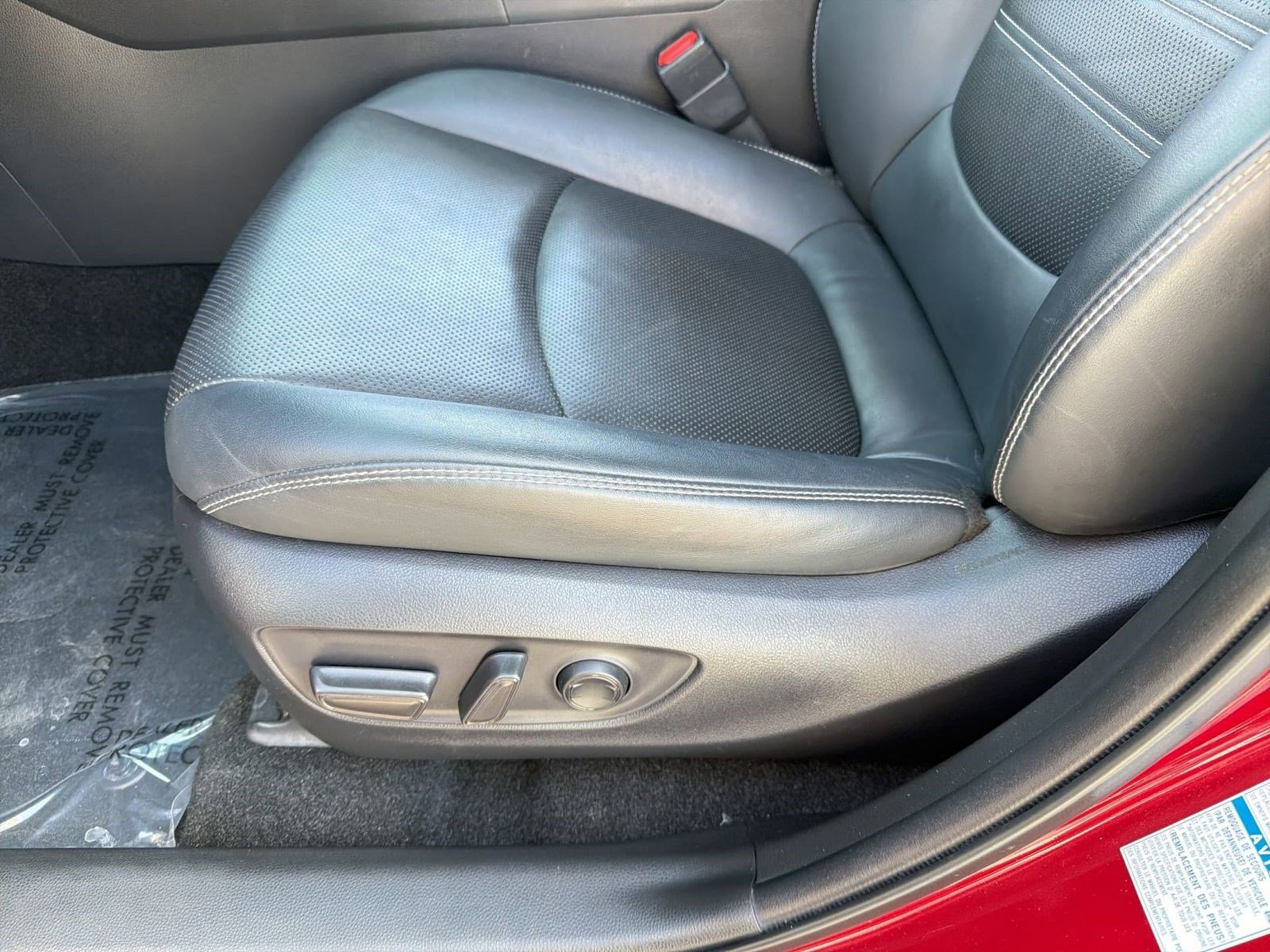 Used 2021 Toyota RAV4 Limited image 13