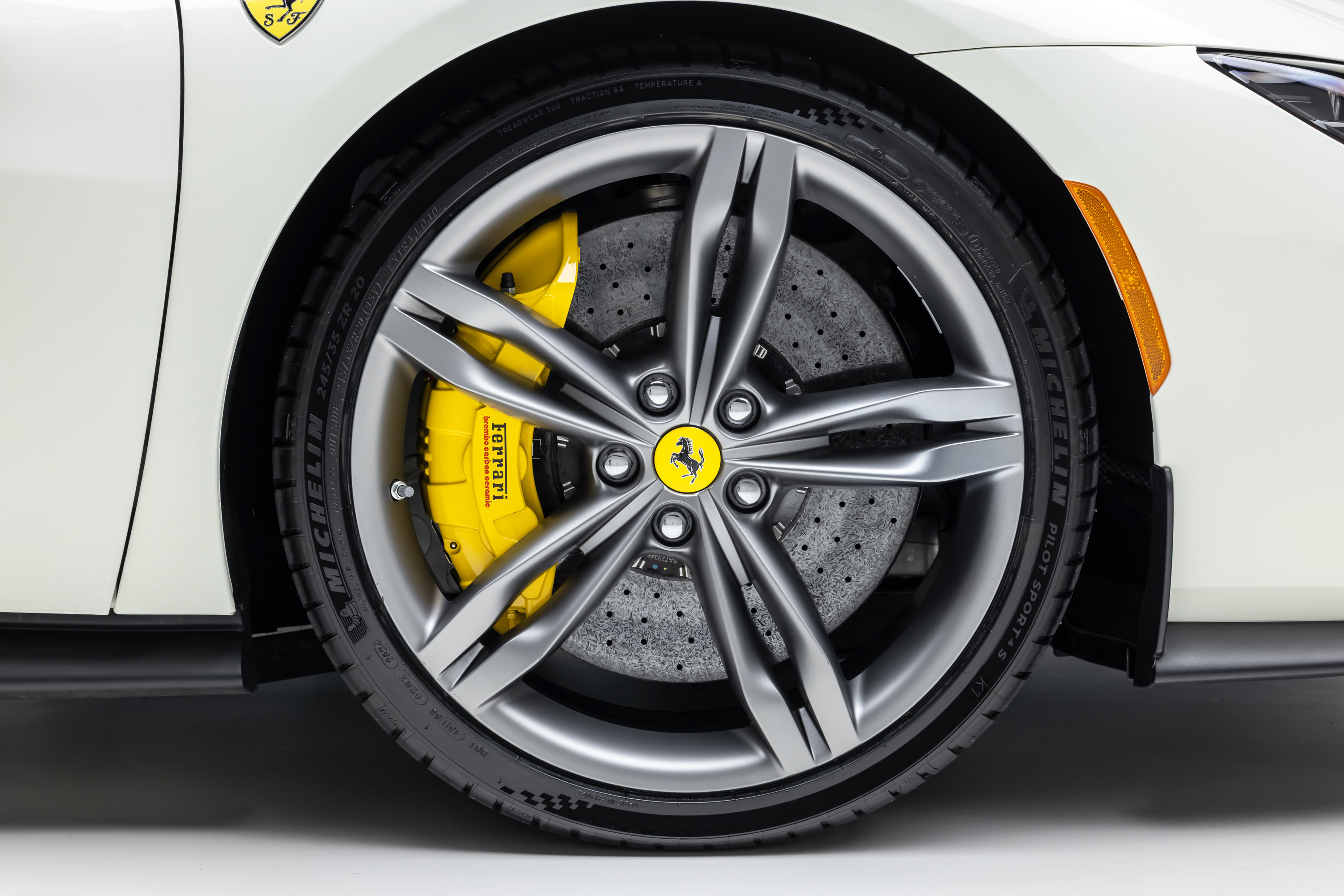 Used 2022 Ferrari 296 GTB RWD image 21